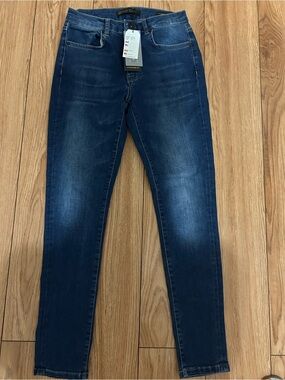 Women's Skinny Jeans in Dark Blue Stretch Denim